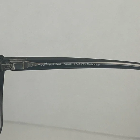 Maui Jim Lotus Polarized Sunglasses With Case and Cleaning Cloth. - Picture 3 of 11